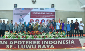 Asisten III Pemkot Palopo Buka Seminar Nasional IAI se Luwu Raya - foto
