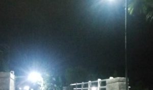 Anggota DPRD Palopo Nureny Realisasikan 20 Unit Lampu Jalan - foto