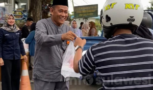 Ramadhan Berbagi Perumda TM Palopo Bagikan Paket Buka Puasa ft