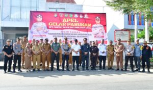 Pj Wali Kota Hadiri Apel Gelar Pasukan Pengamanan Pilkada Serentak 2024 ft