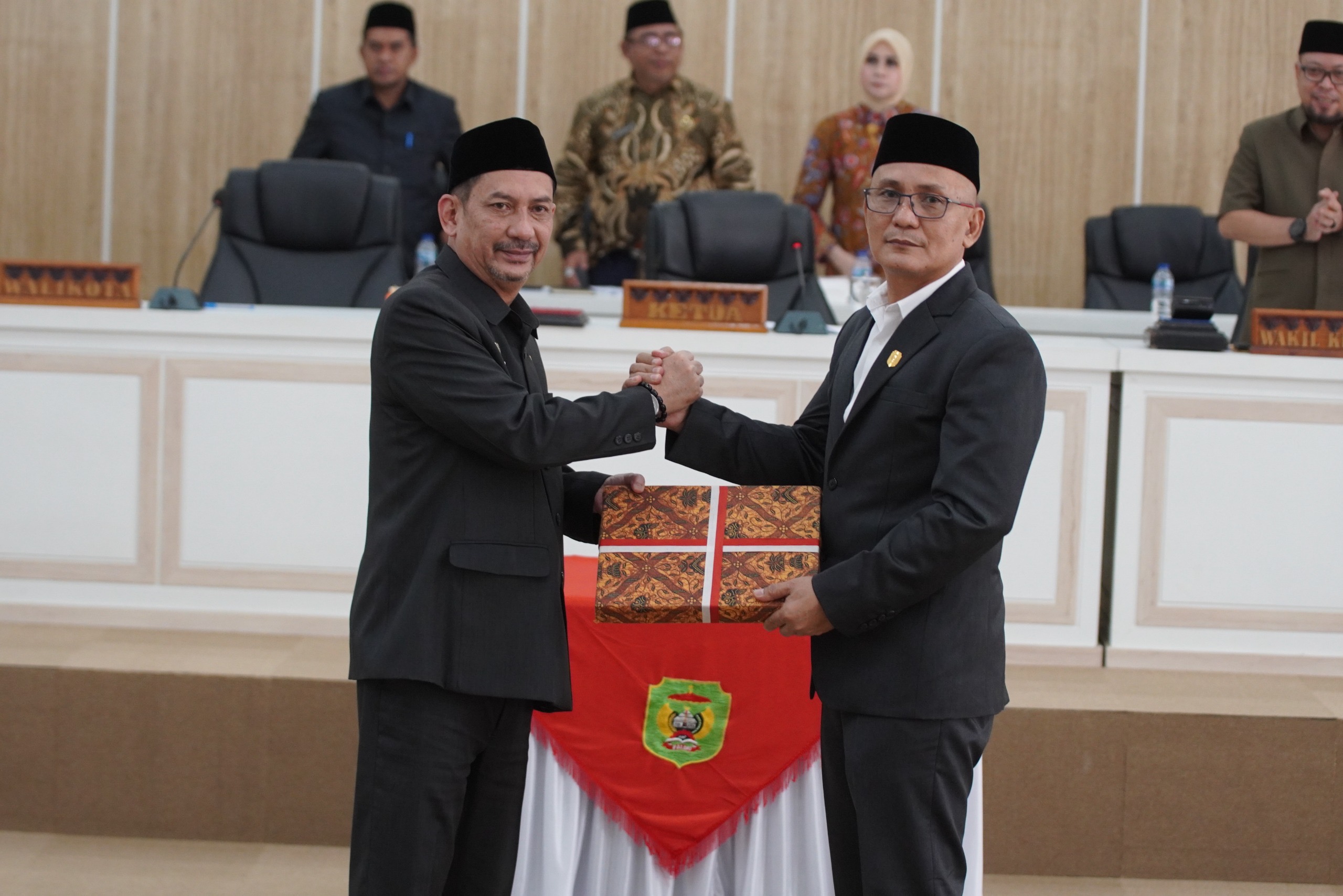 Pj Wali Kota Palopo Sampaikan Ranperda Pertanggungjawaban APBD 2024